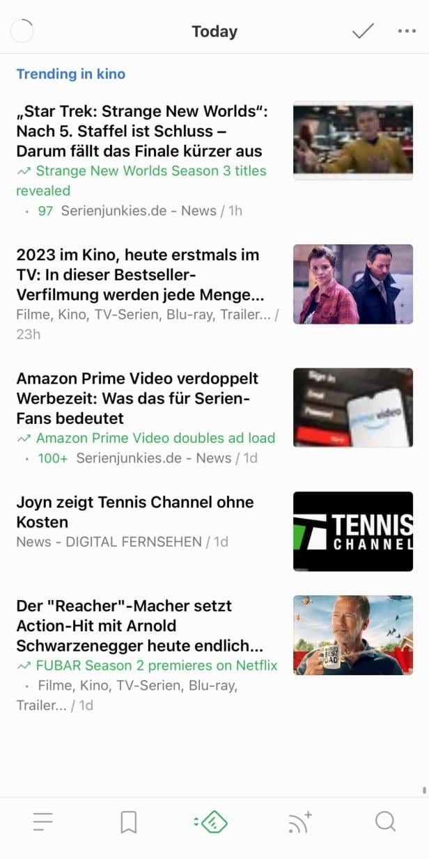 Feed-Übersicht von Feedly mit Aritkel in einer Liste sowie Thumbnail daneben