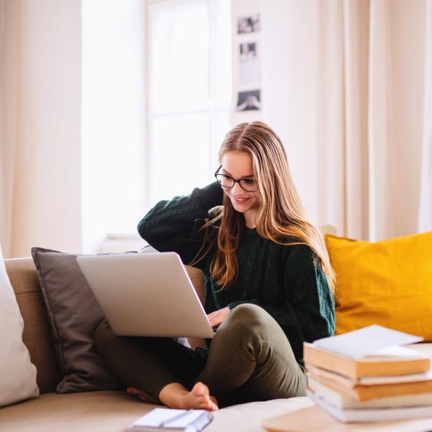 Alles neu im Wohnzimmer: Notebooks mit künstlicher Intelligenz sind am Vormasch