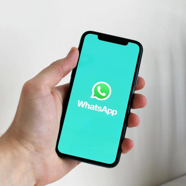 Die Werbung auf WhatsApp kommt erst 2026.